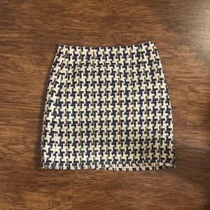 Ann Taylor skirt size 2